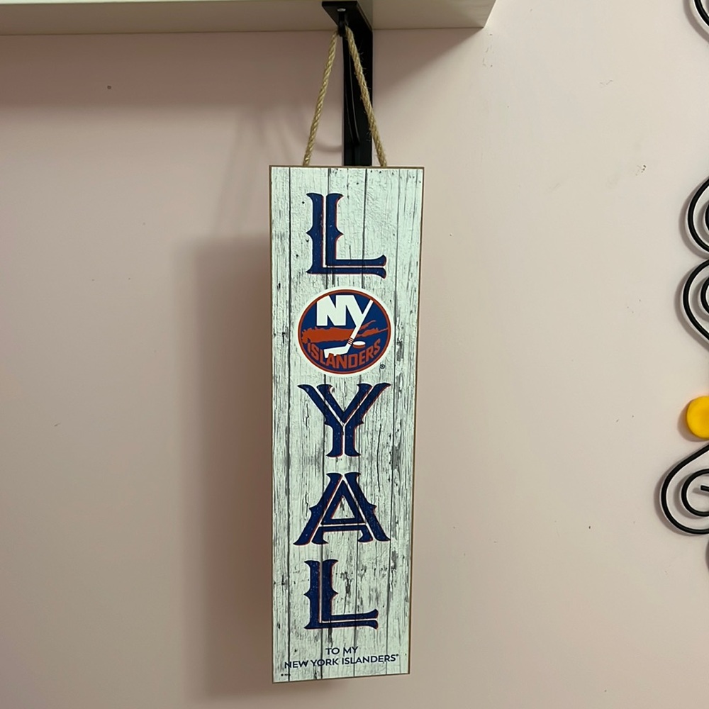 NY Islanders Loyal wood sign
